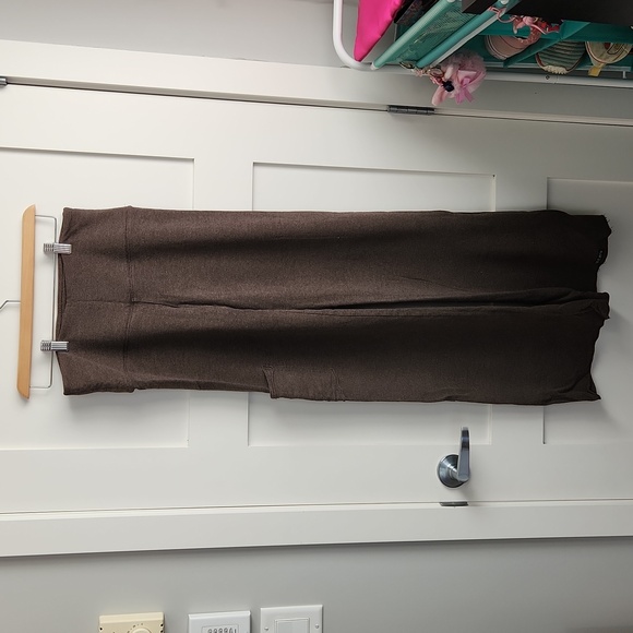 High rise bamboo pocket pant flare pants - Picture 5 of 6